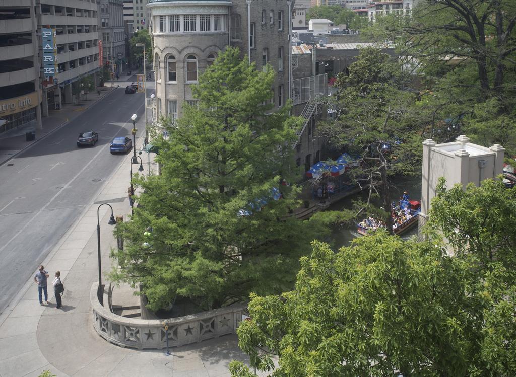 The Riverwalk Vista San Antonio Exterior foto